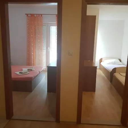 Roso Apartment