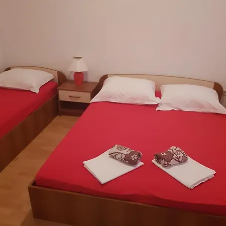Roso Apartment Makarska