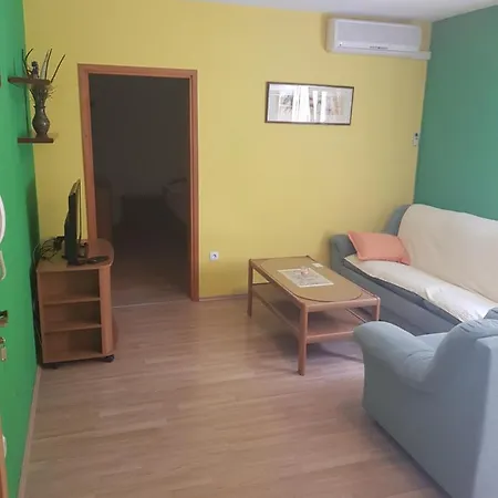 Roso Apartment Makarska